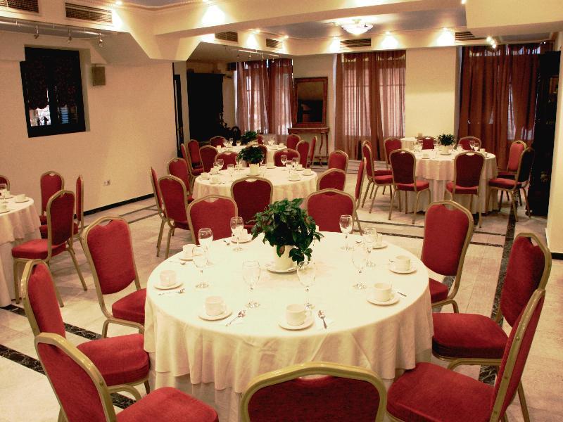 Byzantino Hotel Patras Ngoại thất bức ảnh